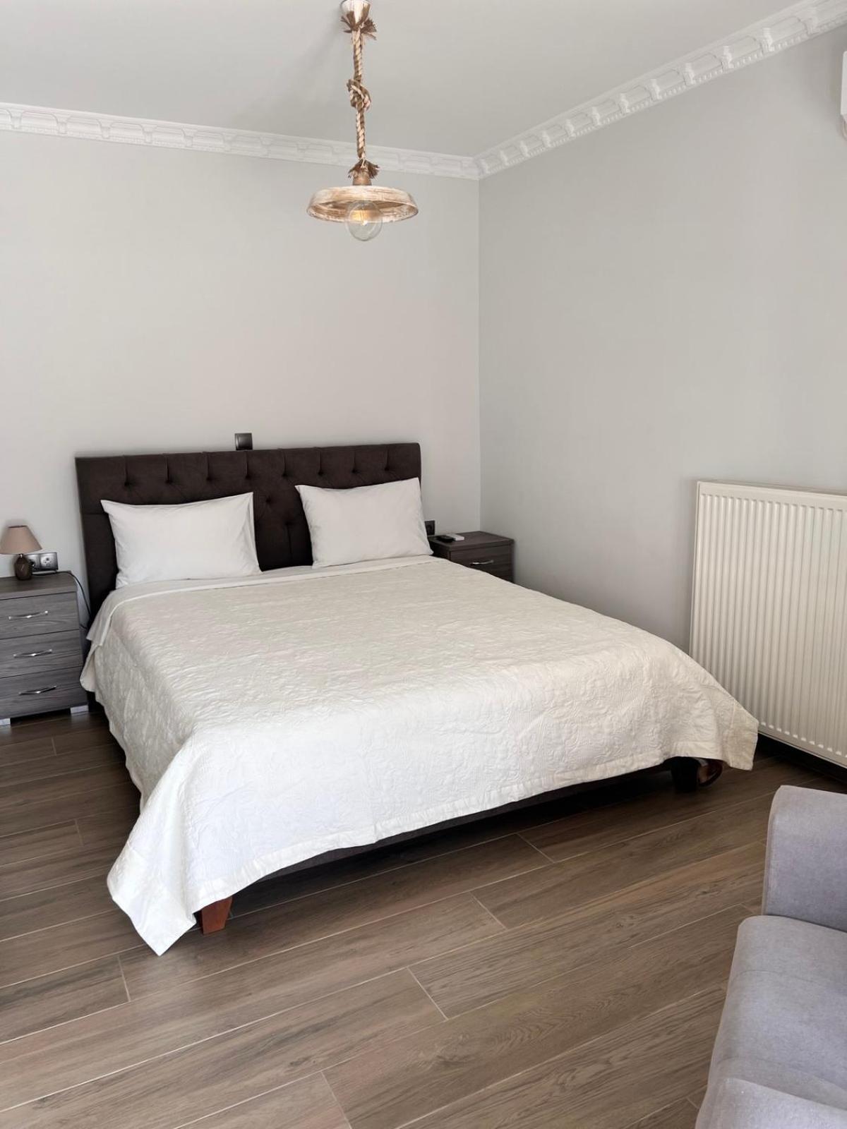 Kontis' Deluxe Furnished Apartment لوتراكي المظهر الخارجي الصورة
